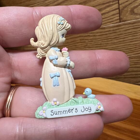 Vintage Lot Precious Moments Brooch Lapel Pins Summer's Joy Voice Of Spring - Picture 11 of 12
